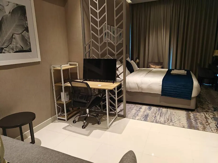 Lemodcasa - Modern Chic Studio Dubaï