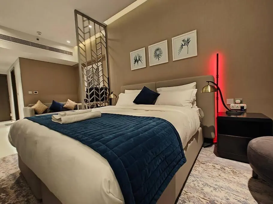 Lemodcasa - Modern Chic Studio Dubaï